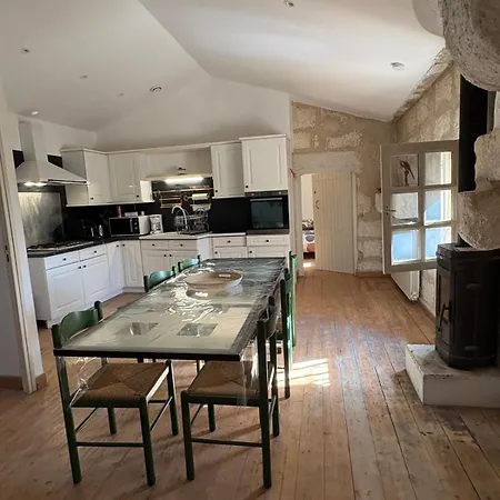 6 Pers Dans Château Clim, Tourelle Privée * Candillargues